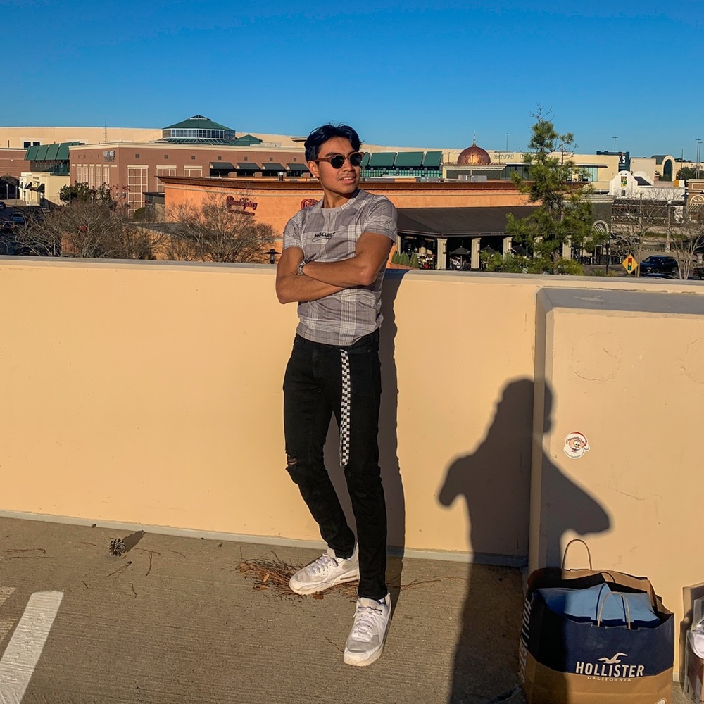 Meet your Posher, Tony